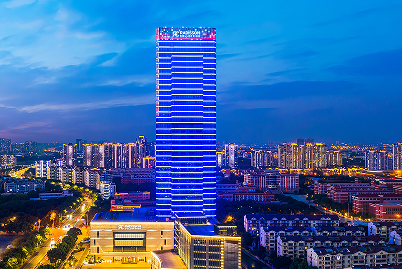 无锡丽笙精选旅馆LED网格屏项目